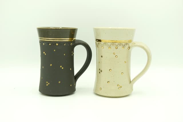 Töpferei Drehwurm Kakaotasse gold