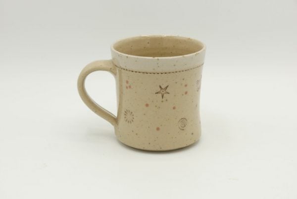 Töpferei Drehwurm Tasse Tag des Lächelns weiß