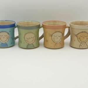 Töpferei Drehwurm Tasse Tag des Lächelns